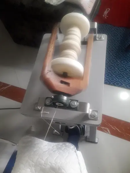 MAQUINA HILADORA