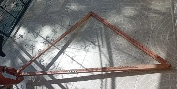 TELAR TRIANGULAR