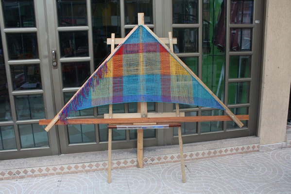 TELAR TRIANGULAR